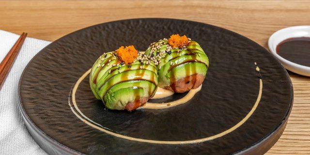 Spicy Tuna Avocado Balls
