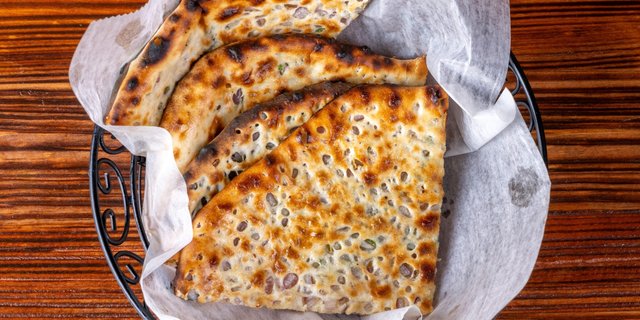 Onion Chilli Naan