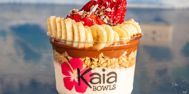 Beach Babe Coconut Bowl