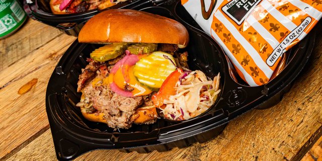 10 Pulled Pork Sandwiches