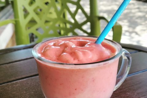 Berry Flax Smoothie