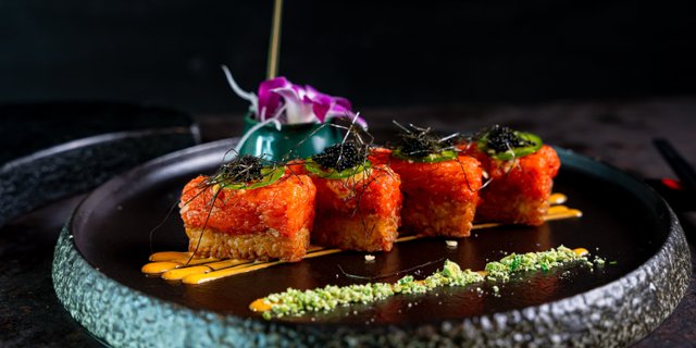 Crispy Rice Spicy Tuna Tray