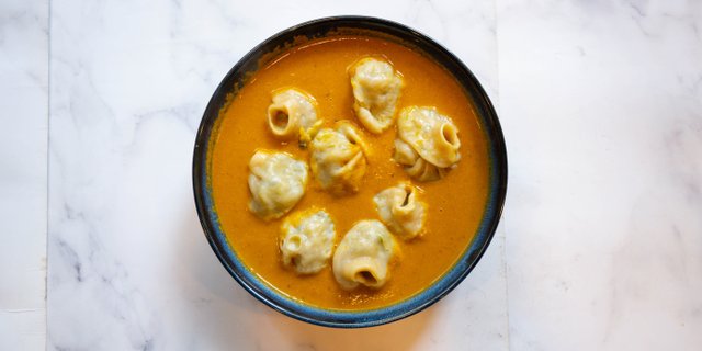 Vegetarian Jhol Momo (Dumpling Curry Soup)