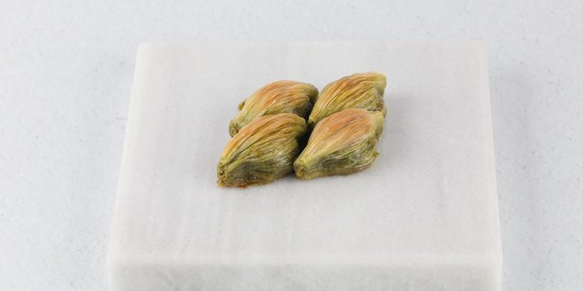 Midye Baklava