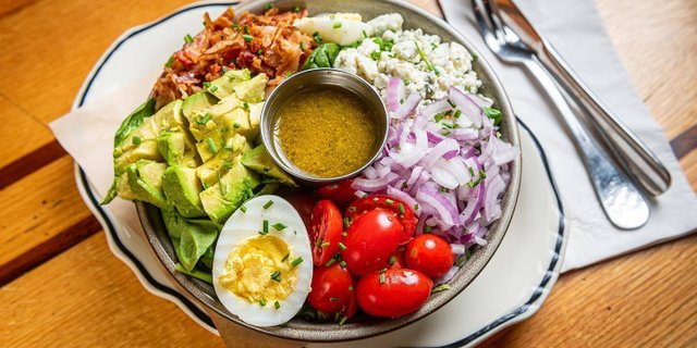 Spinach Cobb Salad