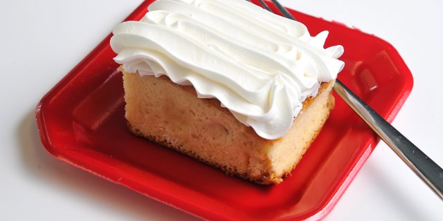 Vanilla Cake Slice