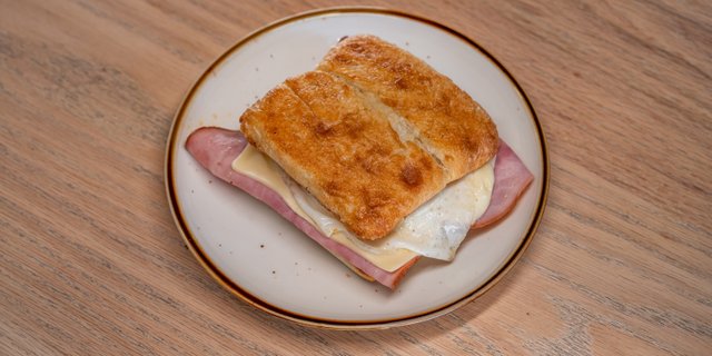 Breakfast Sandwich