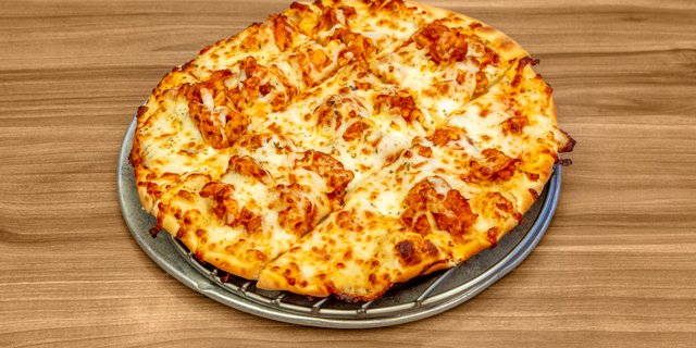 Gluten-Free Buffalo Chicken Pizza