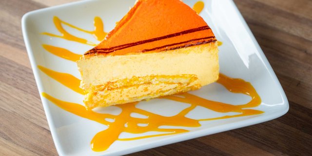 Mango Mousse Cake