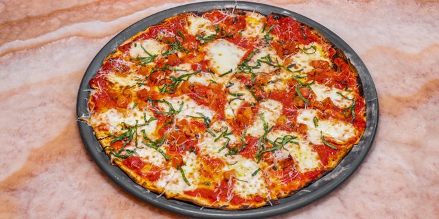 Gluten Free Margherita Pizza