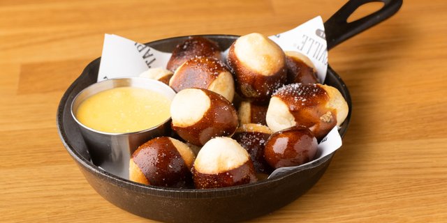 Craft Pretzel Bites