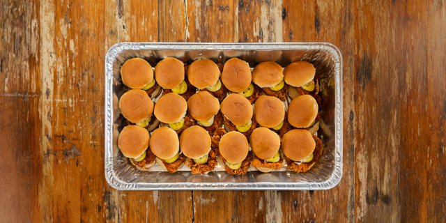 Hot Chicken Sammich Sliders