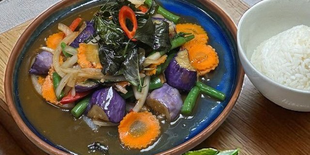 Basil Eggplants