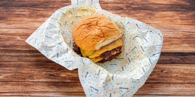 Joyland Deluxe Boxed Lunch