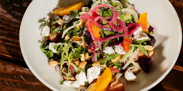 Roasted Beet & Goat Cheese Salad