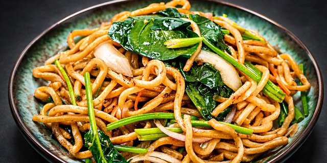 Shanghai Stir-Fried Noodles