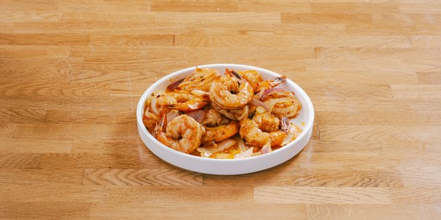 Camarones al Ajillo
