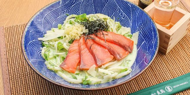 Salmon Spinach Cream Sauce Udon