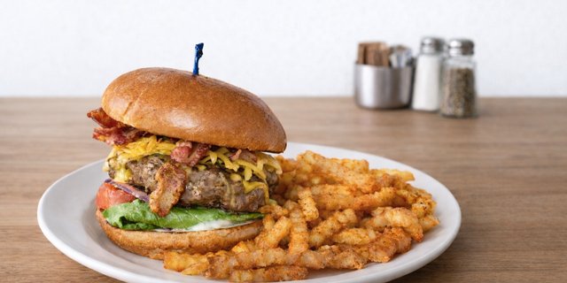 Bacon Cheddar Burger