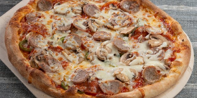 Piesano's Supreme Pizza