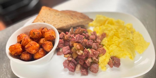 Corned Beef Hash & Eggs