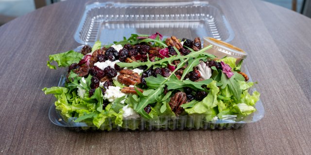 Gorgonzola, Raisin & Walnut Salad