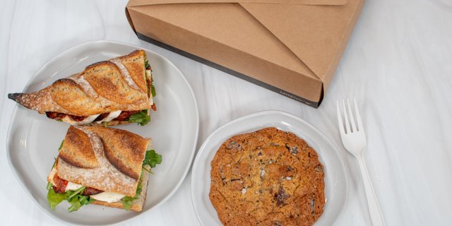 Caprese Sandwich Boxed Lunch