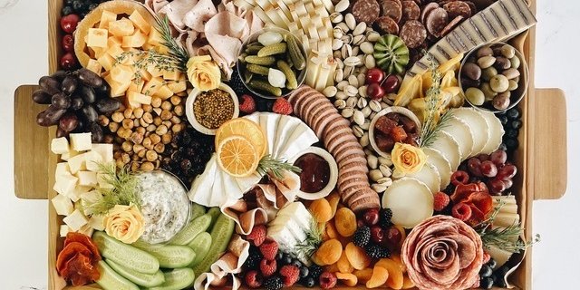 Large Charcuterie Tray