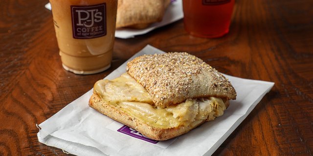 Turkey & Swiss Sandwich