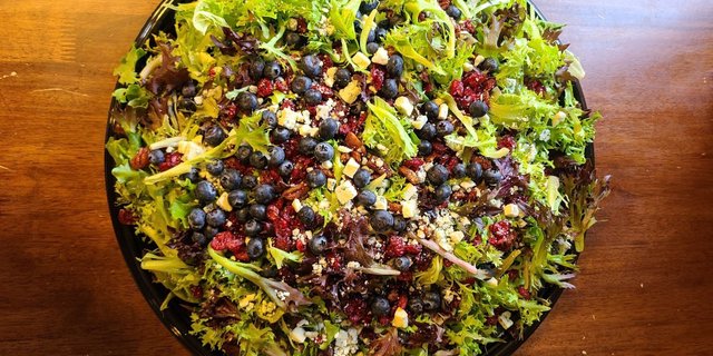 Wildberry Pecan Salad