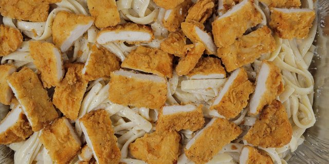 Fettuccine Chicken Alfredo