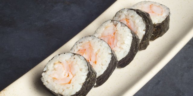 Shrimp Maki Roll