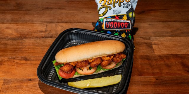 Fried Shrimp Po’Boy Sandwich Box