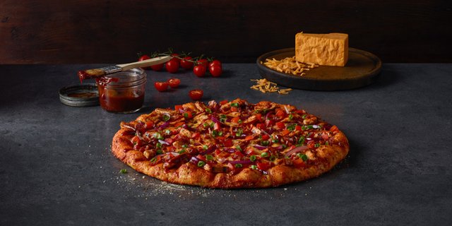 BBQ Chicken Pan Pizza