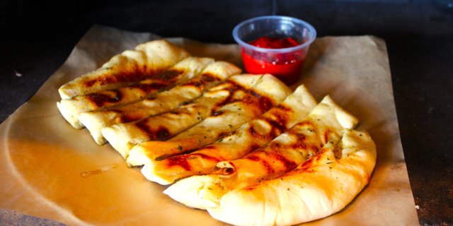 Garlic Butter Breadsticks