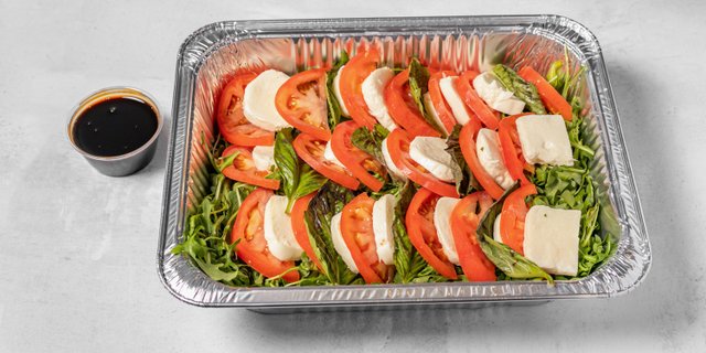 Mozzarella Caprese Tray