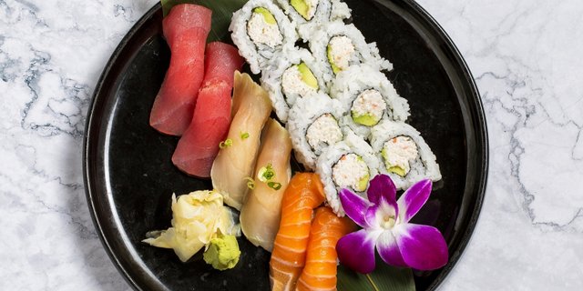 California Roll Tray