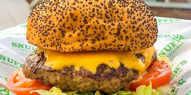 Snuffer's Classic Boxed Lunch