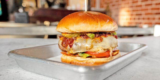 Outlaw Burger