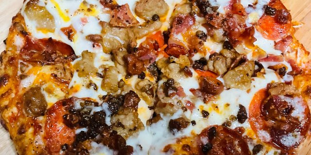 Personal 7" Meat Lovers Pizza