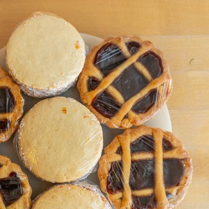 Individual Quince Pie & Alfajor Pack