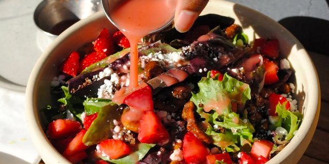 Strawberry Greens Salad