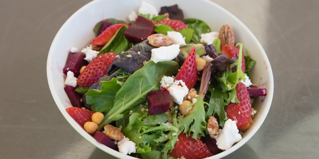 Gloria's Farm Beet & Berry Salad