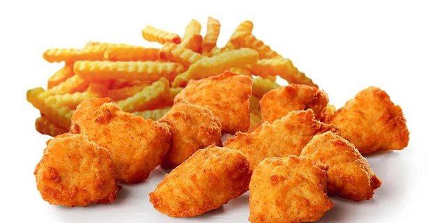 Chicken Nuggets W/ Fries