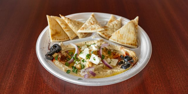 Hummus w/ Pita Bread