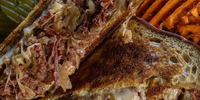 Stanley's Signature Reuben Sandwich