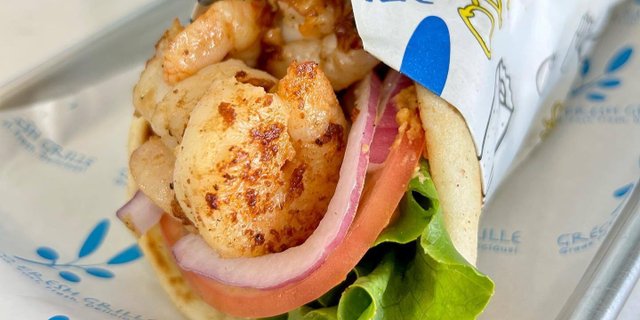 Build-Your-Own Gyro Station