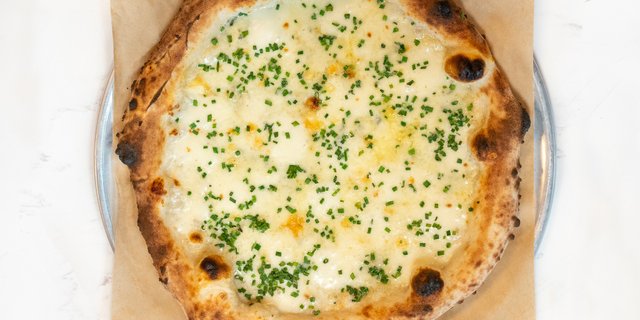 12" Quattro Formaggi Pizza