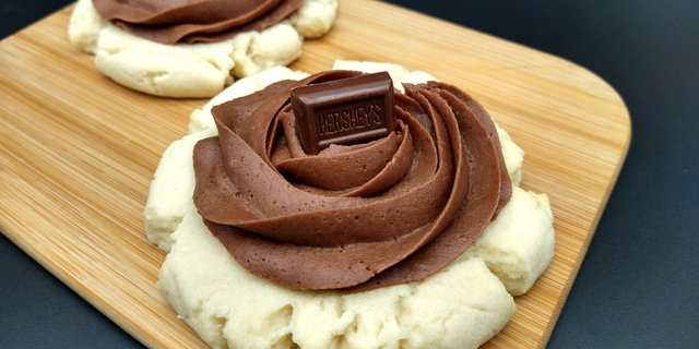 Chocolate Buttercream Gourmet Sugar Cookie