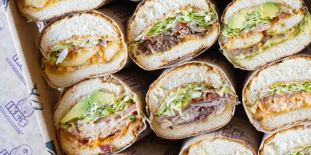 The Supreme Sandwich Tray